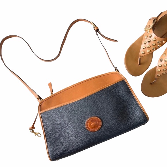 Dooney & Bourke Handbags - Vintage: Dooney & Bourke ✰ Top Zip Equestrian Two Tone Leather Handbag ✰©️1994 ✰